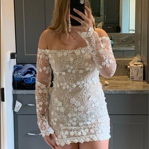 Off the shoulder white long sleeve dress!